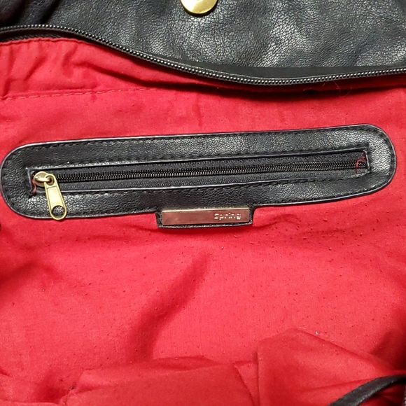 Gorgeous broken hearted leather bag - Picture 7 of 12